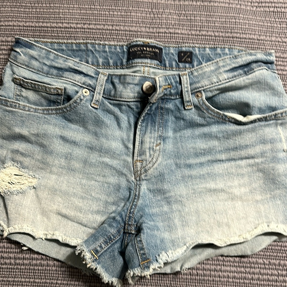 Lucky size 6 distressed jean shorts - Picture 1 of 3